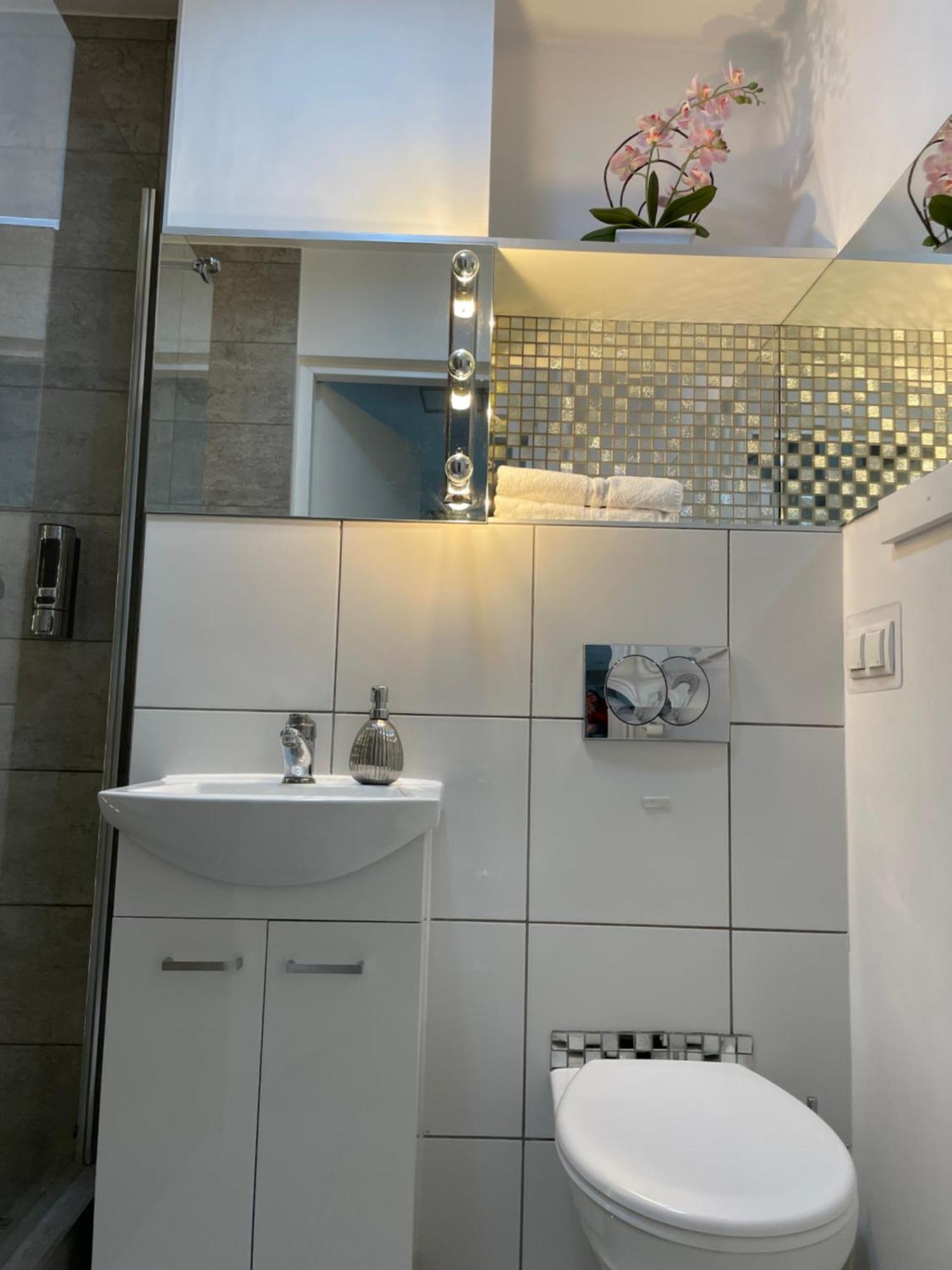 Good Time Center Apartment *